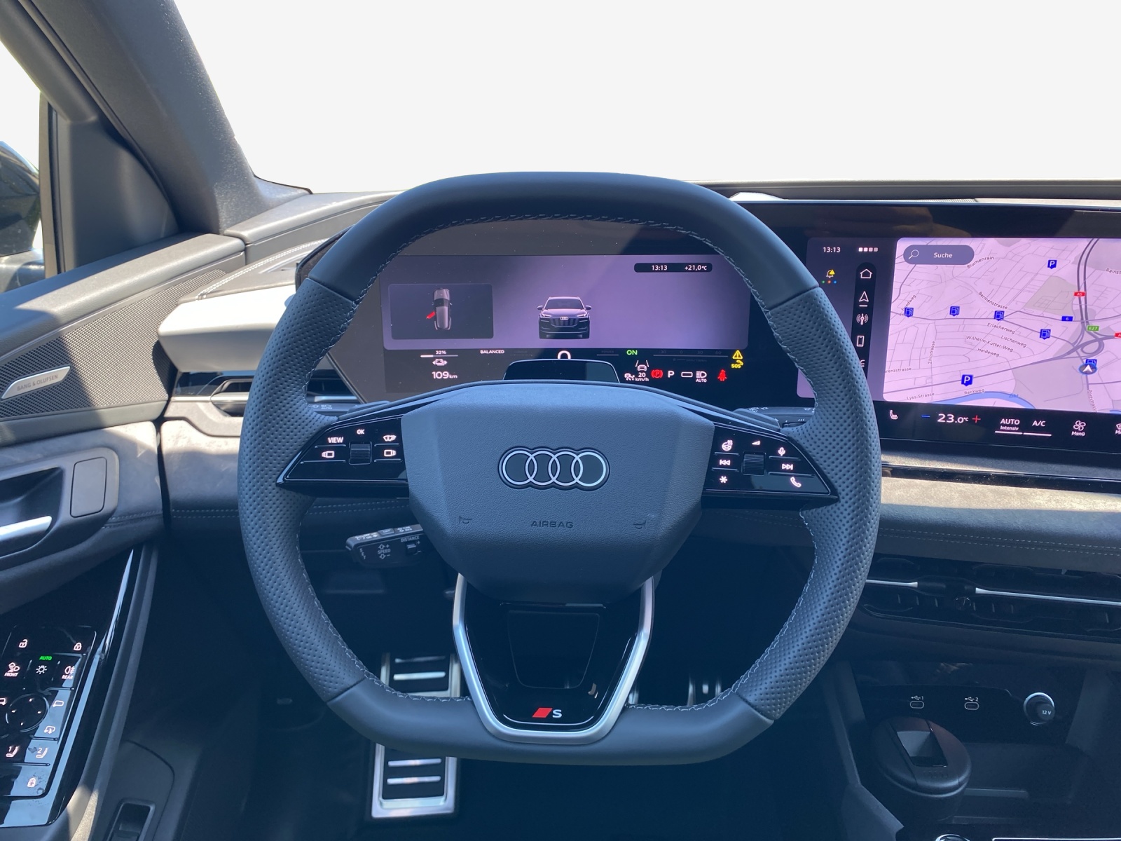 AUDI Q6 e-tron quattro-image-9