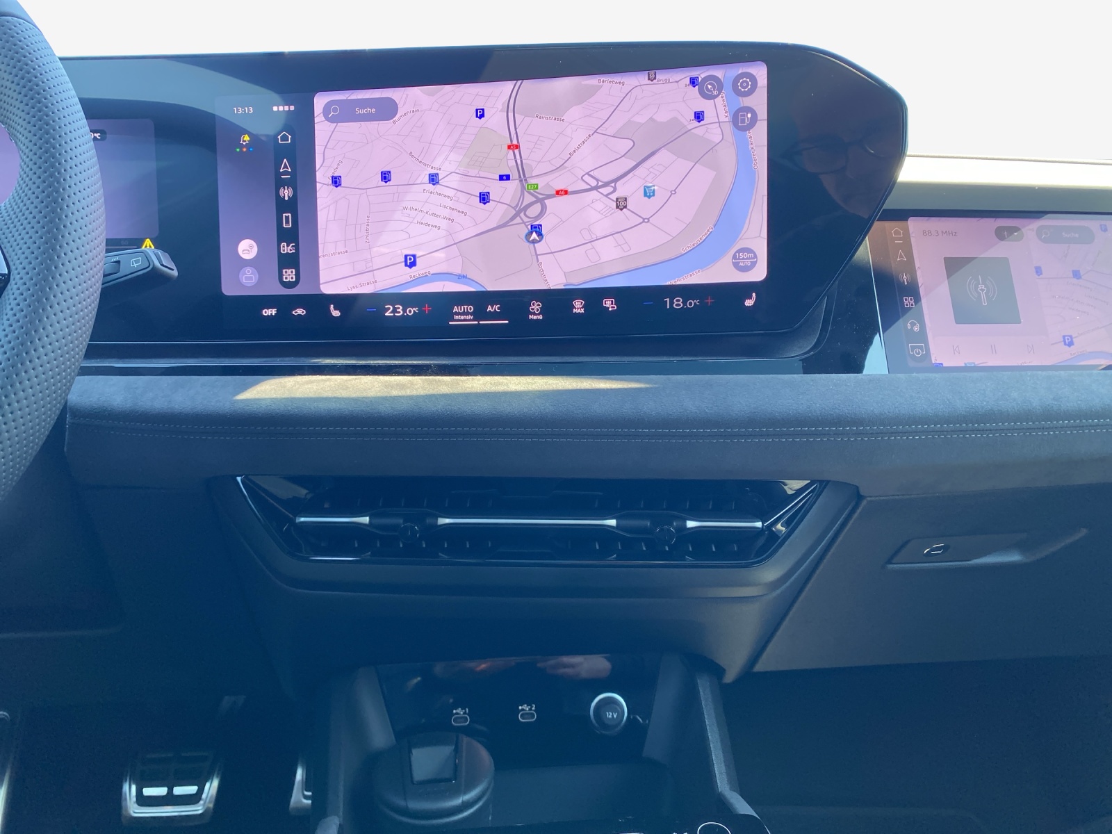 AUDI Q6 e-tron quattro-image-10