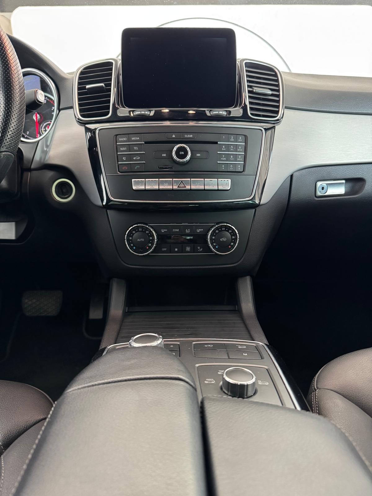 MERCEDES-BENZ GLE 500 e 4Matic 7G-Tronic-image-11