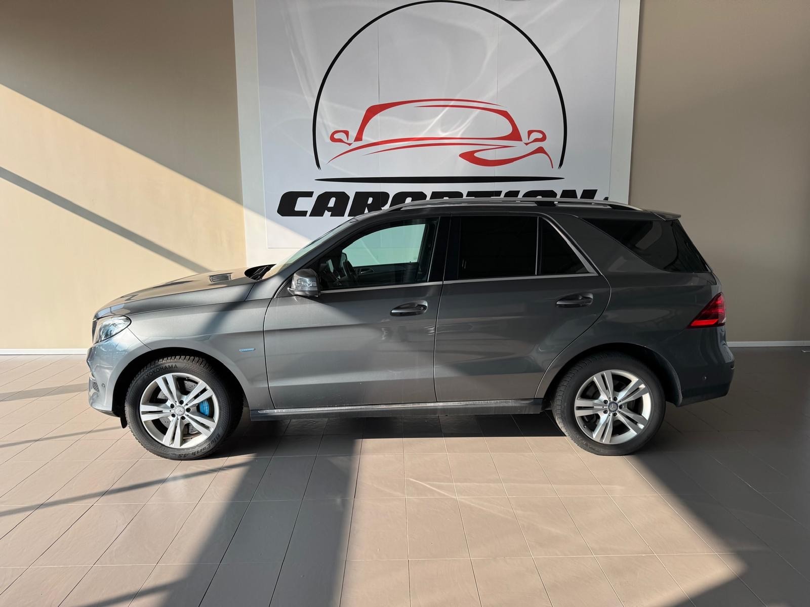 MERCEDES-BENZ GLE 500 e 4Matic 7G-Tronic-image-4