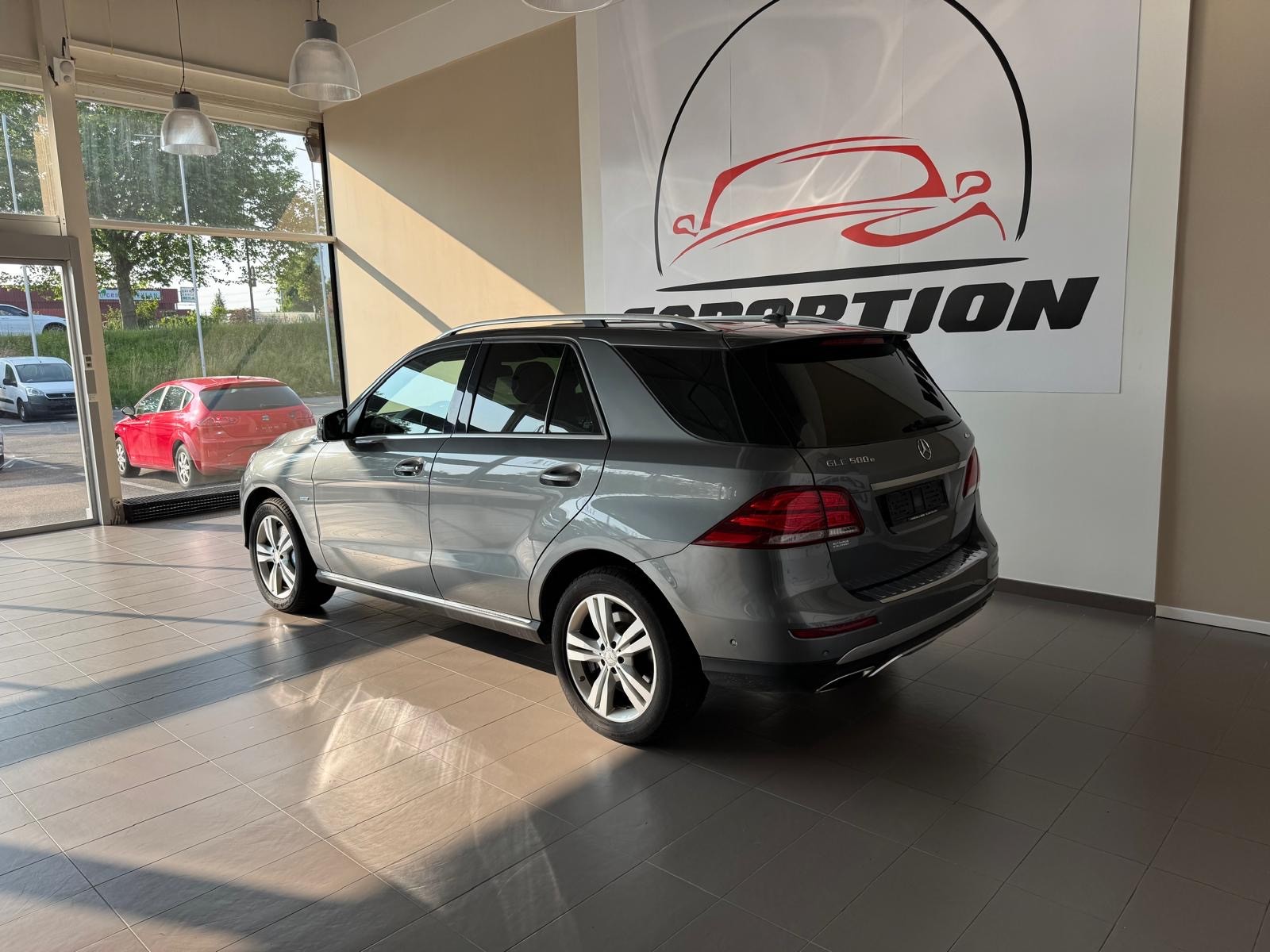 MERCEDES-BENZ GLE 500 e 4Matic 7G-Tronic-image-5