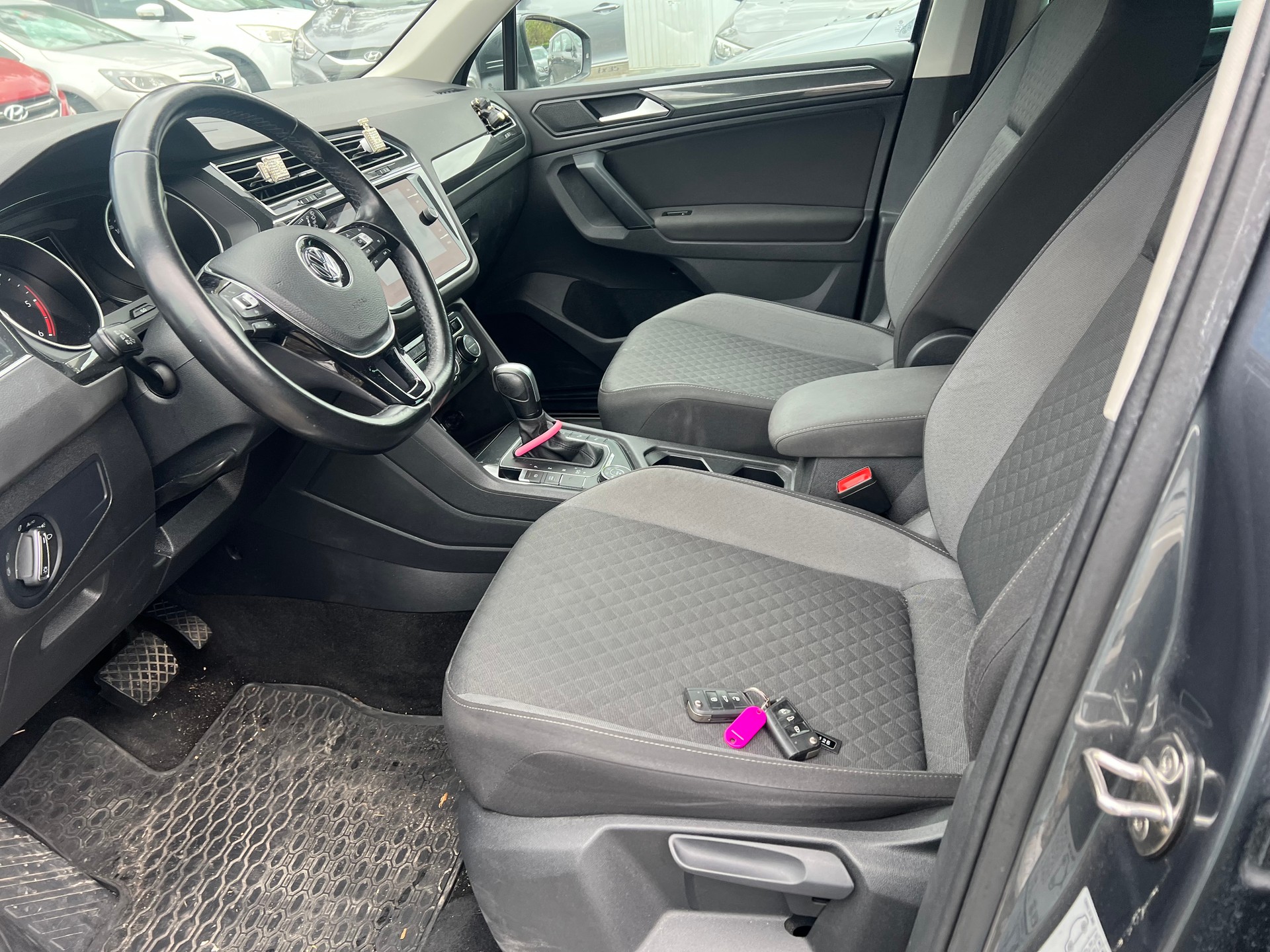VW Tiguan 2.0 TDI SCR Comfortline 4Motion DSG-image-6