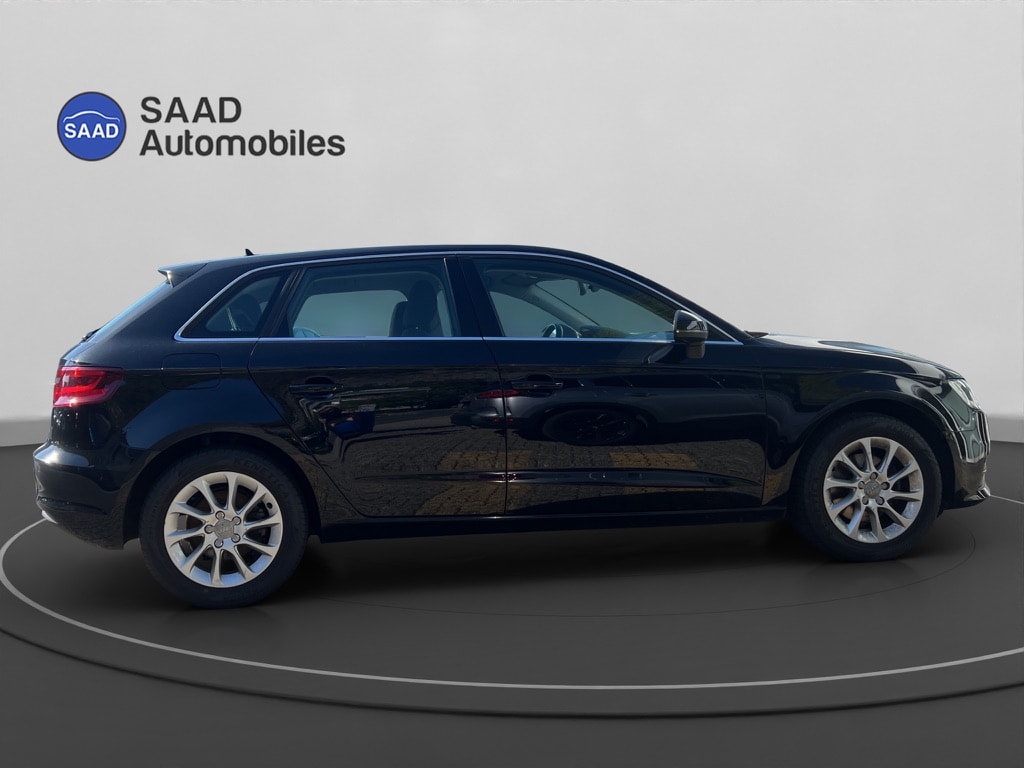 AUDI A3 Sportback 1.4 TFSI Ambiente S-tronic-image-6