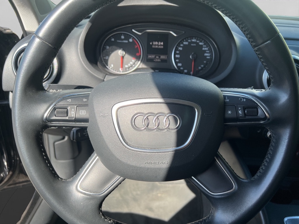 AUDI A3 Sportback 1.4 TFSI Ambiente S-tronic-image-14