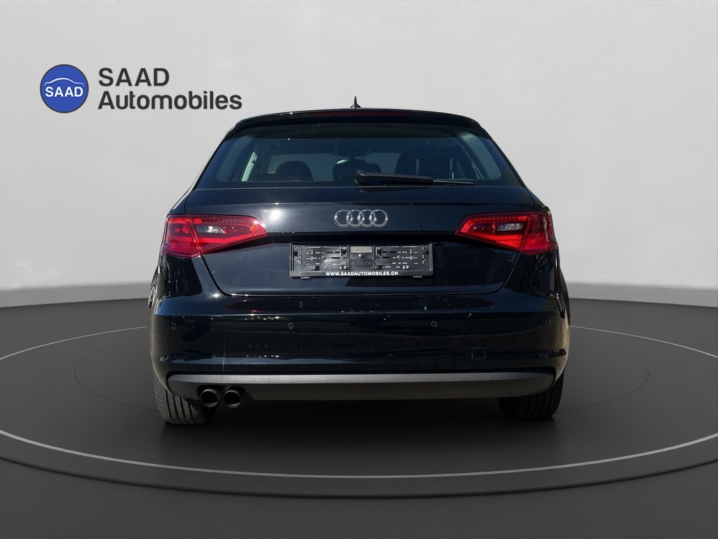 AUDI A3 Sportback 1.4 TFSI Ambiente S-tronic-image-4