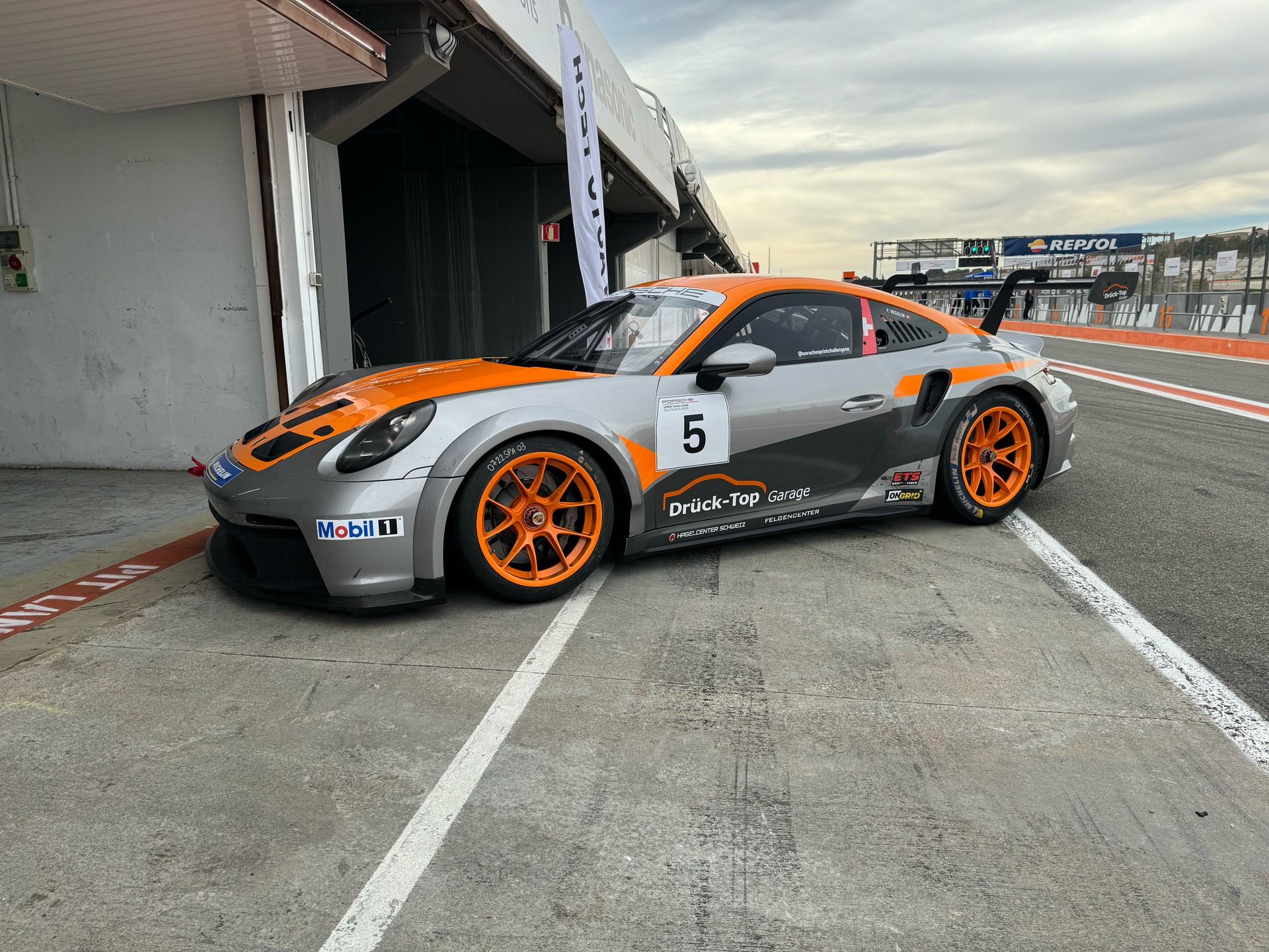 PORSCHE 992 GT3 Cup-image-2