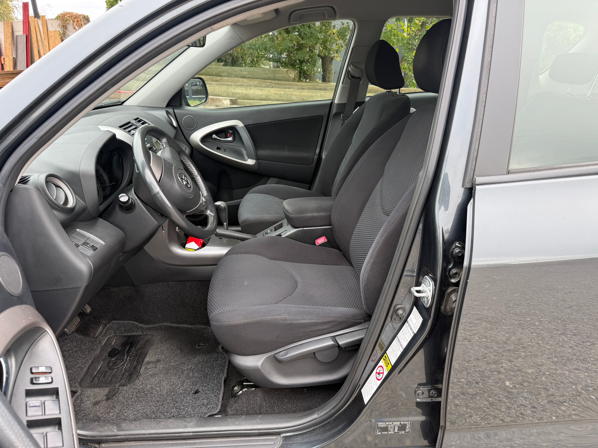 TOYOTA RAV-4 2.0 16V Linea Sol-image-10