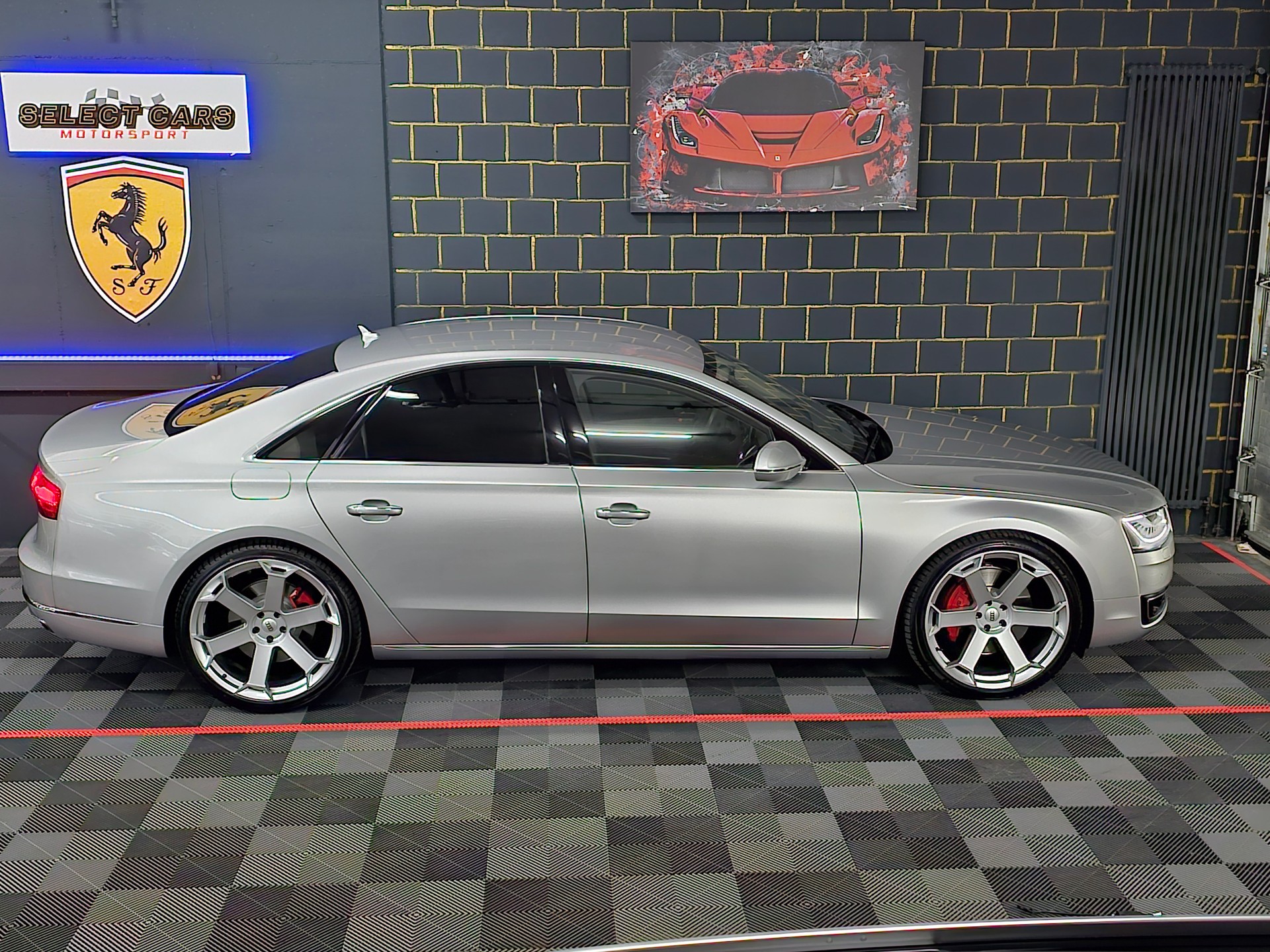 AUDI A8 4.0 TFSI V8 quattro tiptronic-image-4