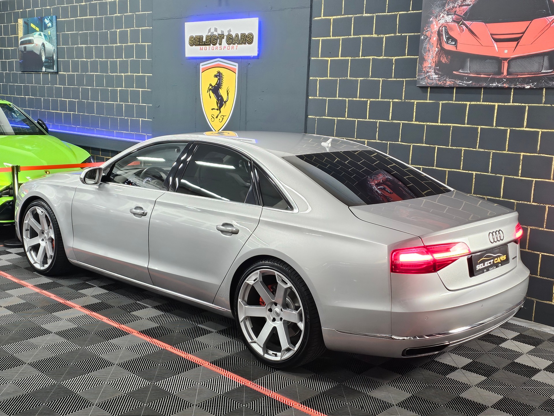 AUDI A8 4.0 TFSI V8 quattro tiptronic-image-5
