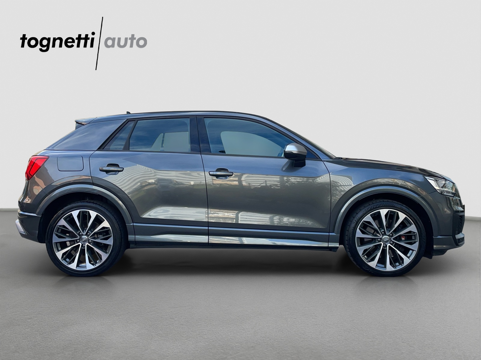 AUDI SQ2 TFSI quattro S-tronic-image-2