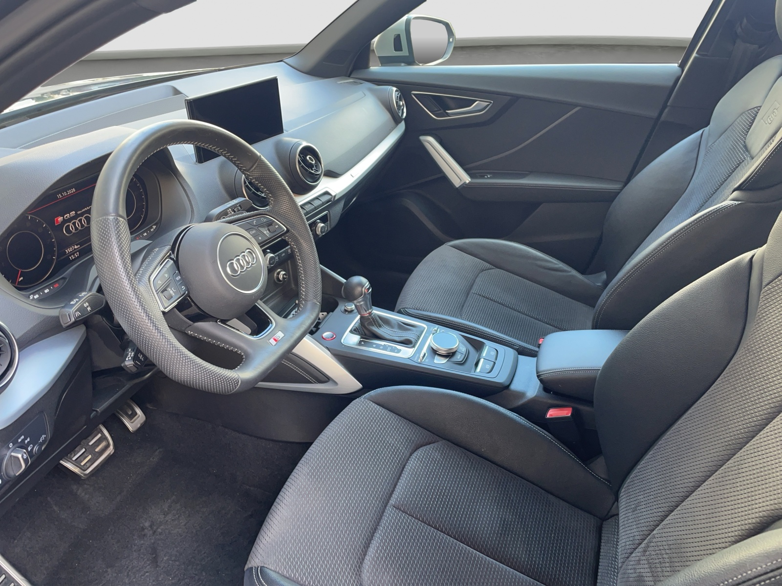 AUDI SQ2 TFSI quattro S-tronic-image-7