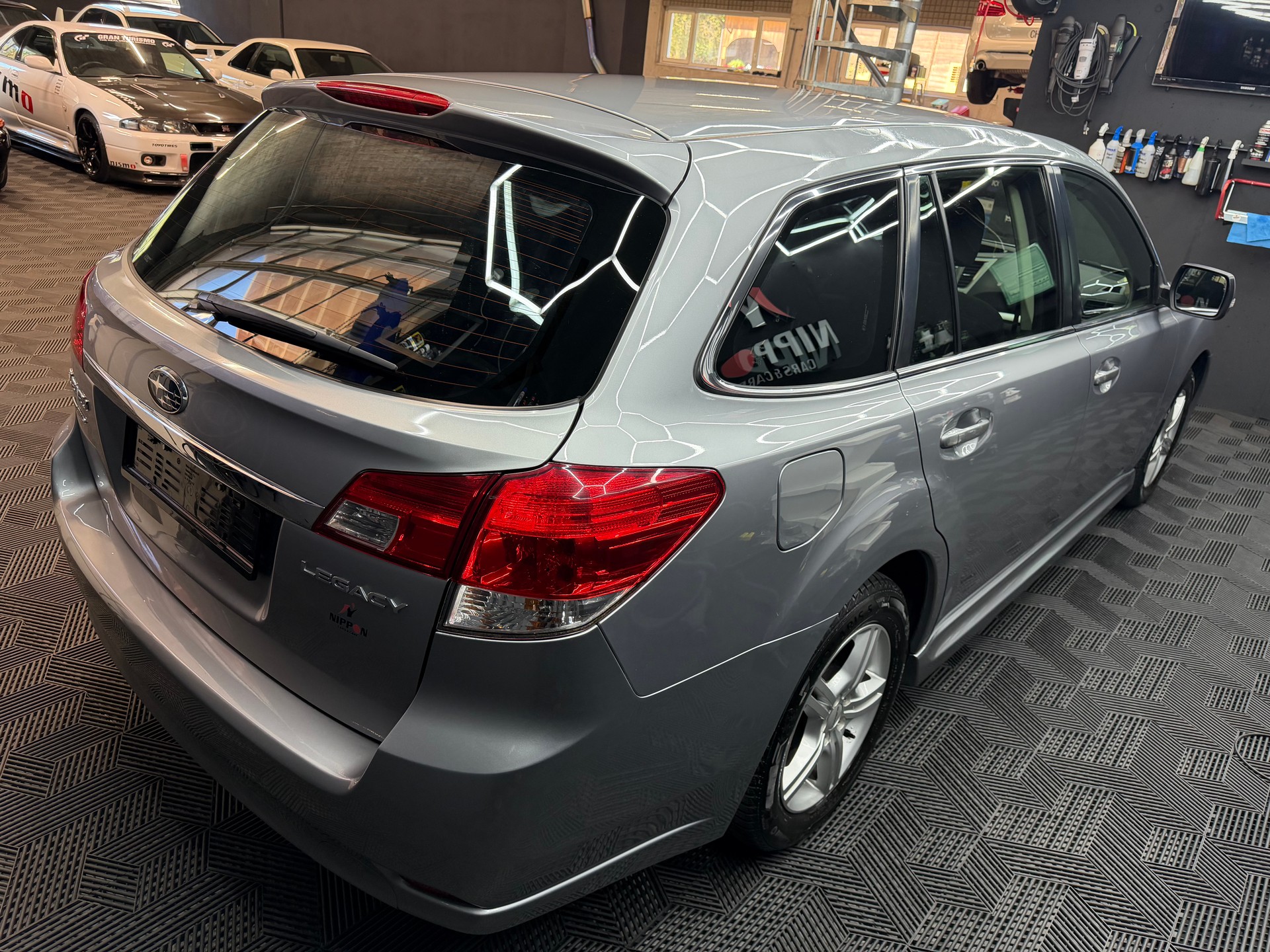 SUBARU Legacy 2.0i Swiss AWD-image-4