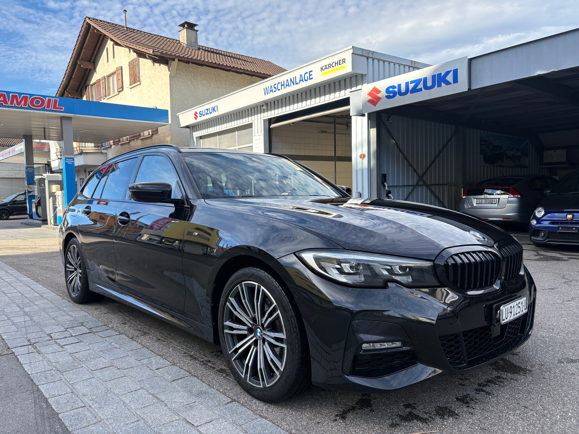 BMW 320d xDrive 48V Touring M Sport Steptronic-image-5