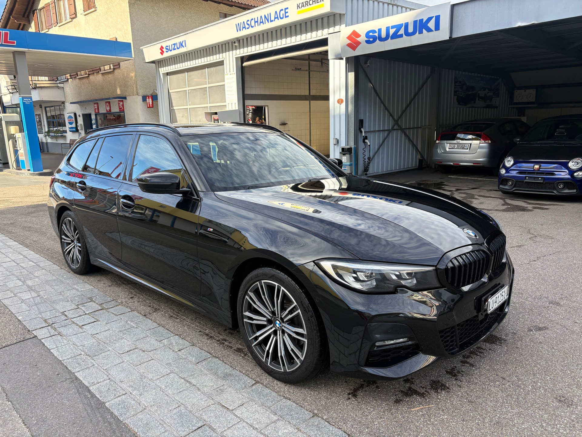 BMW 320d xDrive 48V Touring M Sport Steptronic-image-6