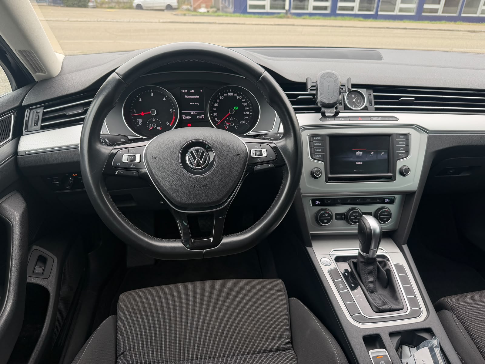 VW Passat Variant 2.0 TDI BMT Comfortline DSG-image-5