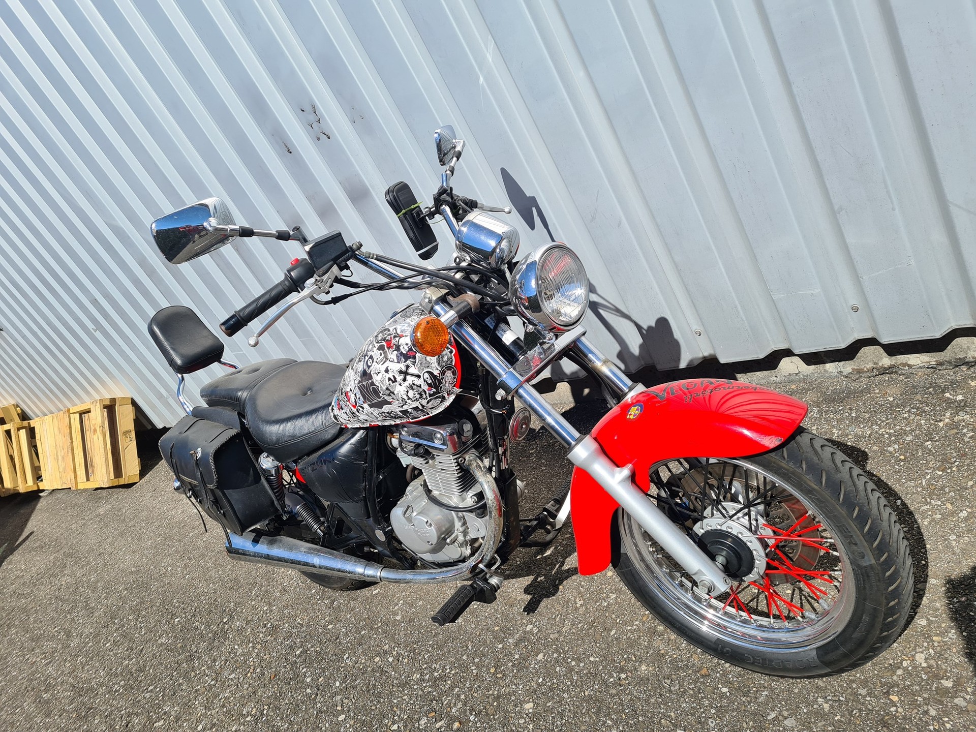SUZUKI GZ 125 Marauder-image-1