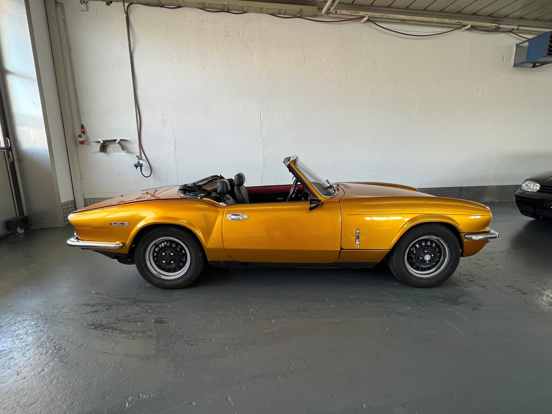 TRIUMPH Spitfire 1500-image-12