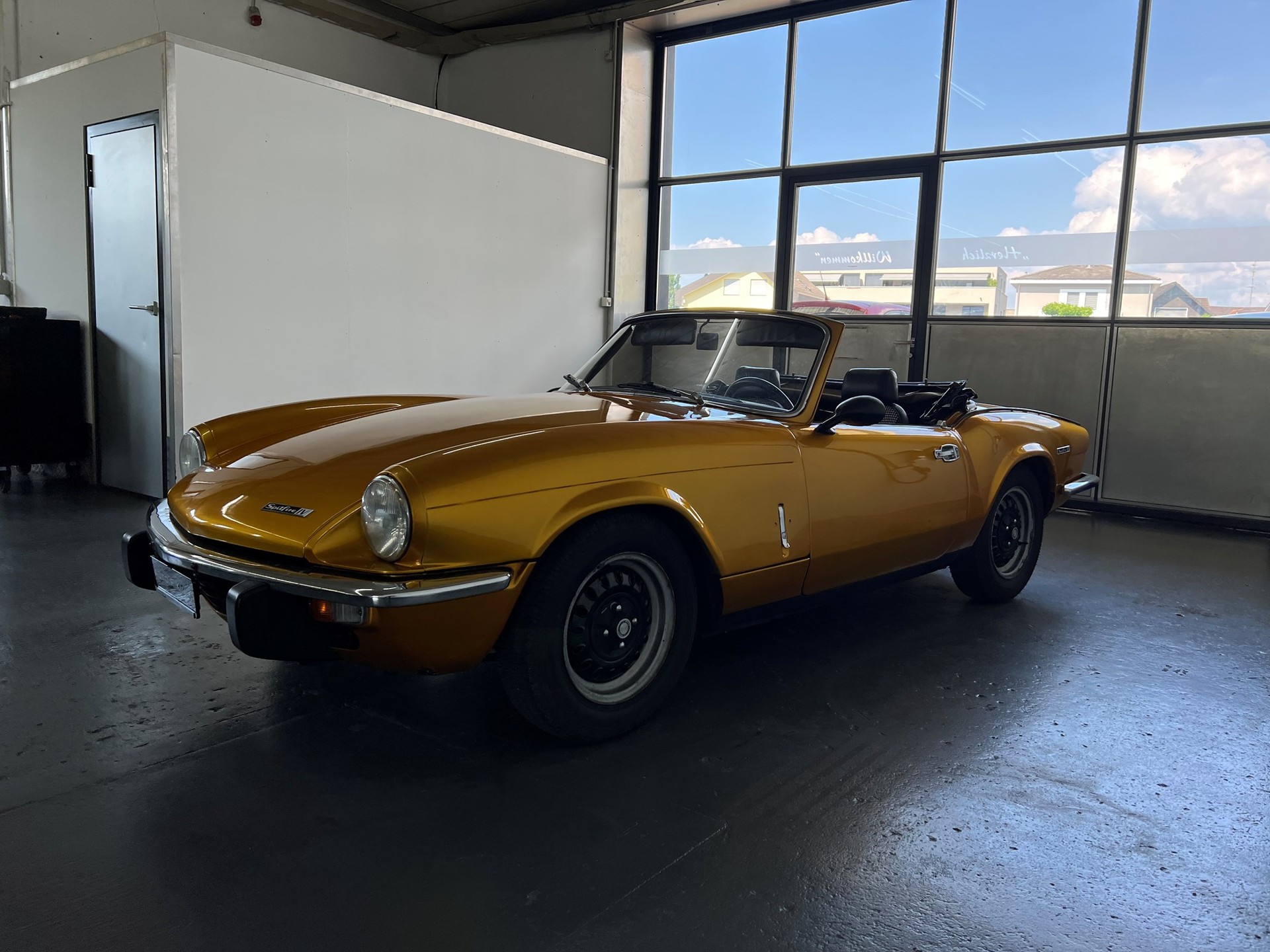 TRIUMPH Spitfire 1500-image-10