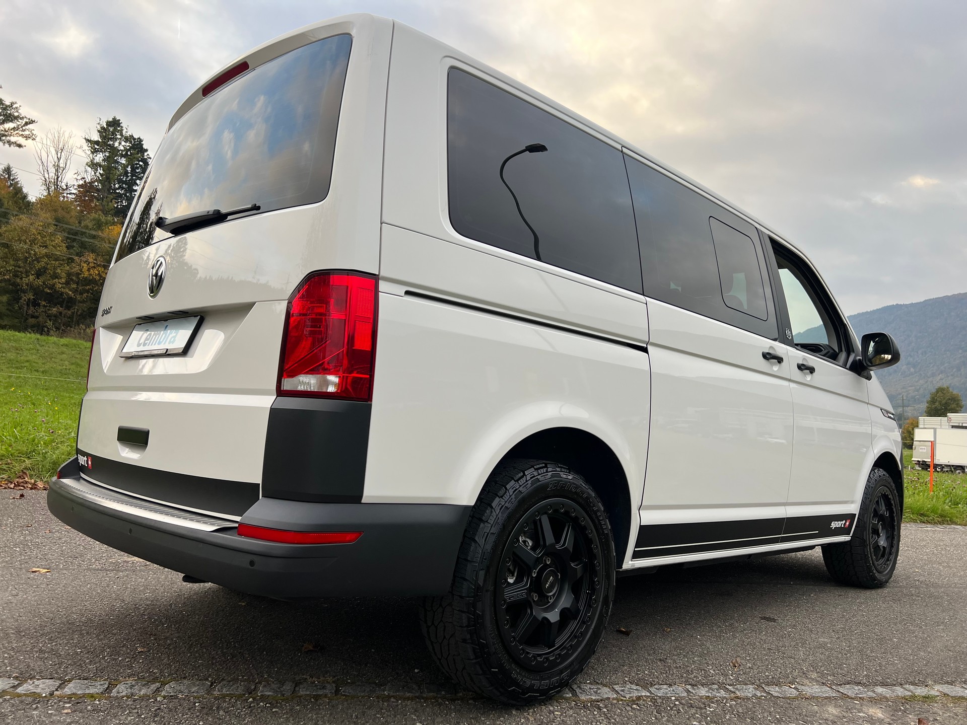 VW T6.1 BUS 9 PLÄTZER "EDITION SPORT" MIT DSG AUTOMAT. CH WAGEN. 2.0 TDI. LEASING 399.--image-22