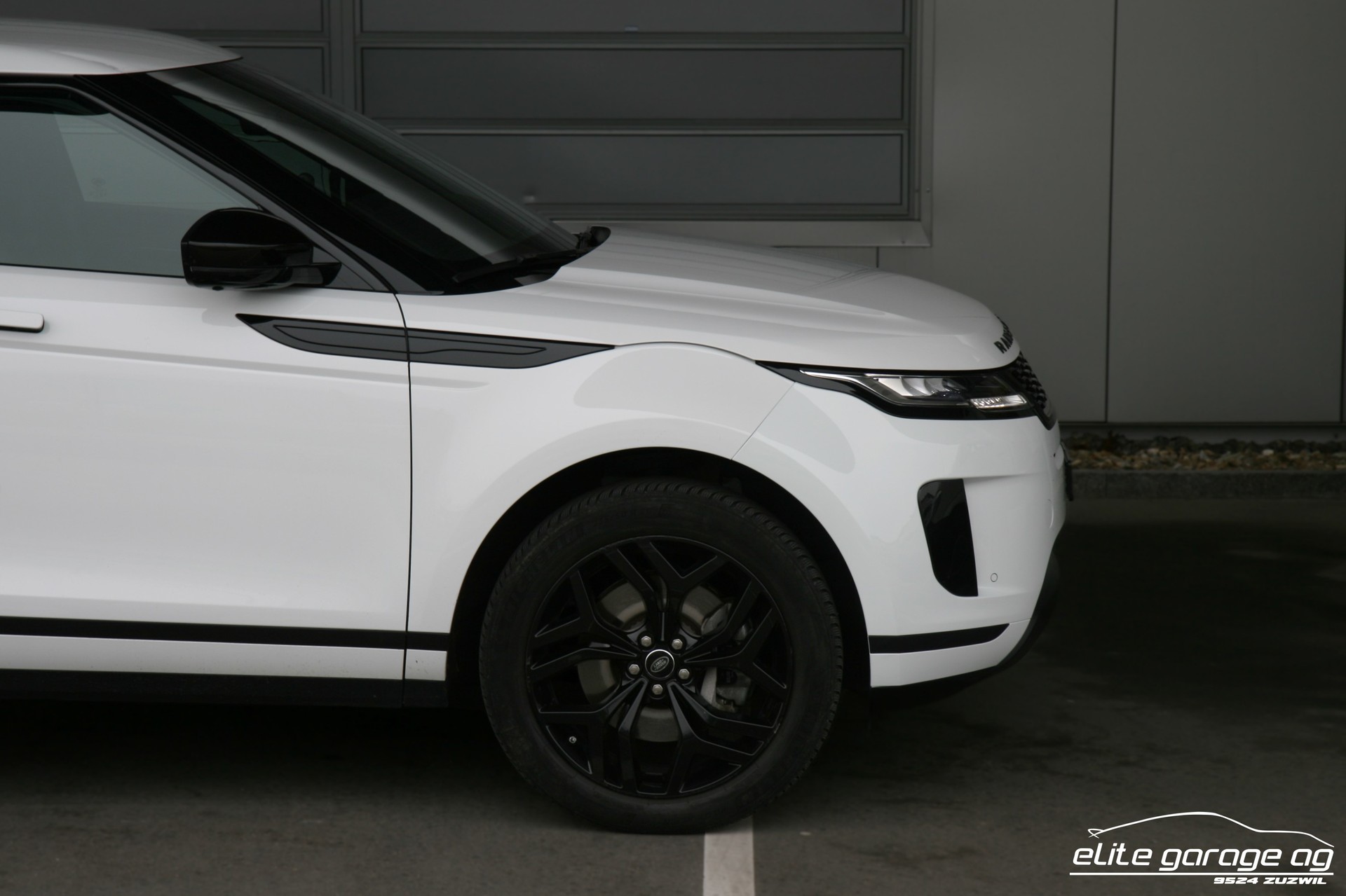 LAND ROVER Range Rover Evoque P 300 S AT9-image-10