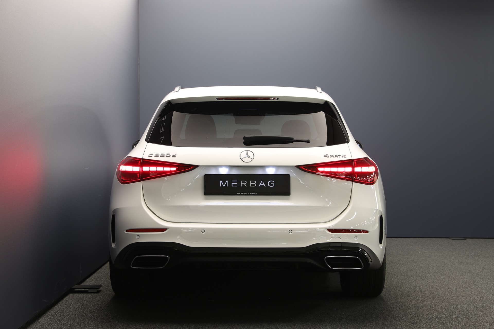 MERCEDES-BENZ C 220 d T 4 Matic Swiss Star-image-5