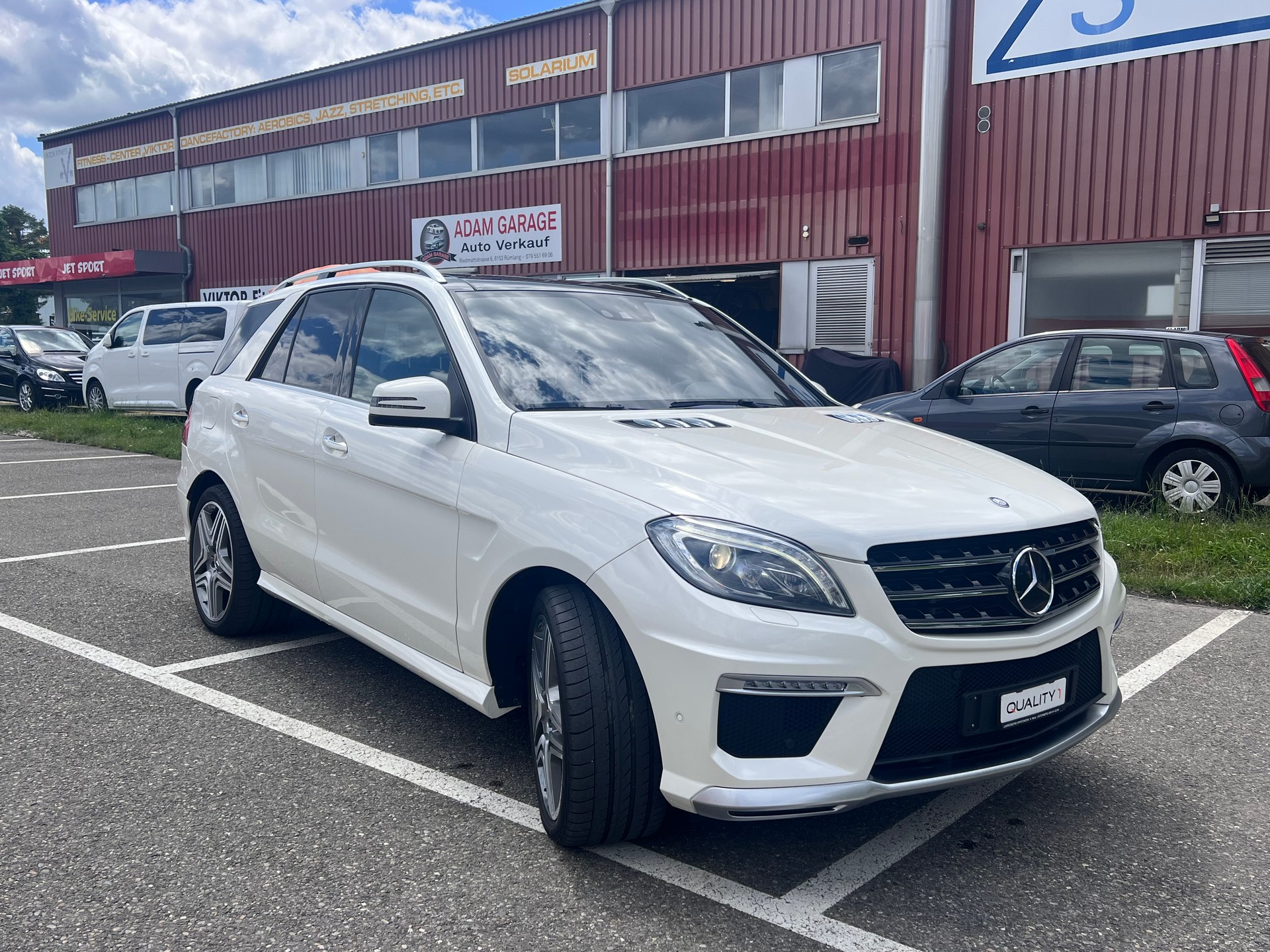 MERCEDES-BENZ ML 63 AMG Executive 4Matic Speedshift-image-6