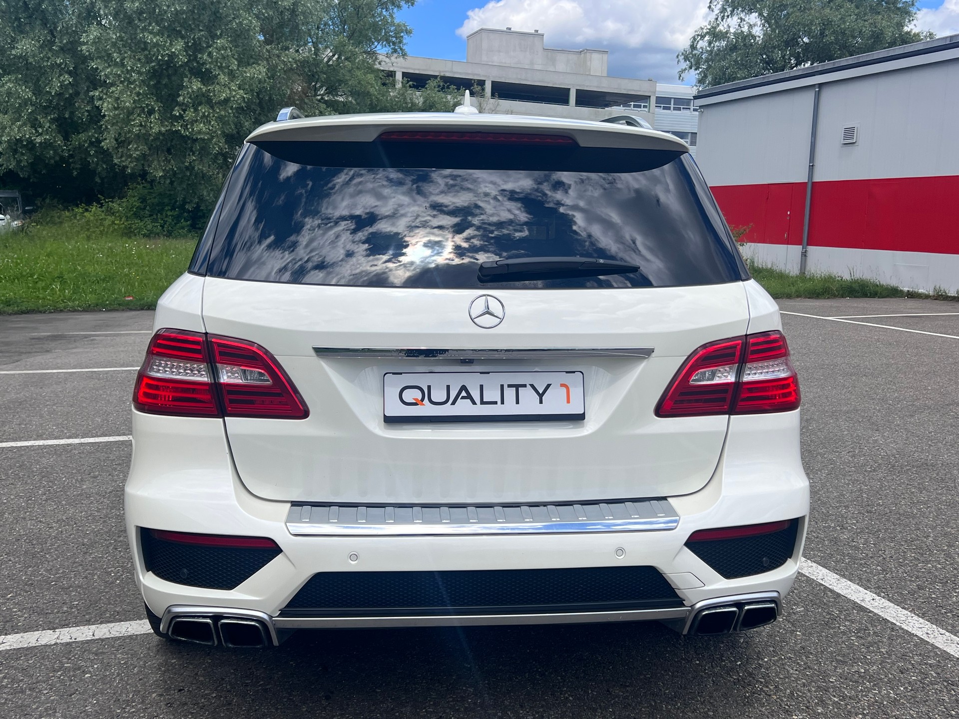 MERCEDES-BENZ ML 63 AMG Executive 4Matic Speedshift-image-3