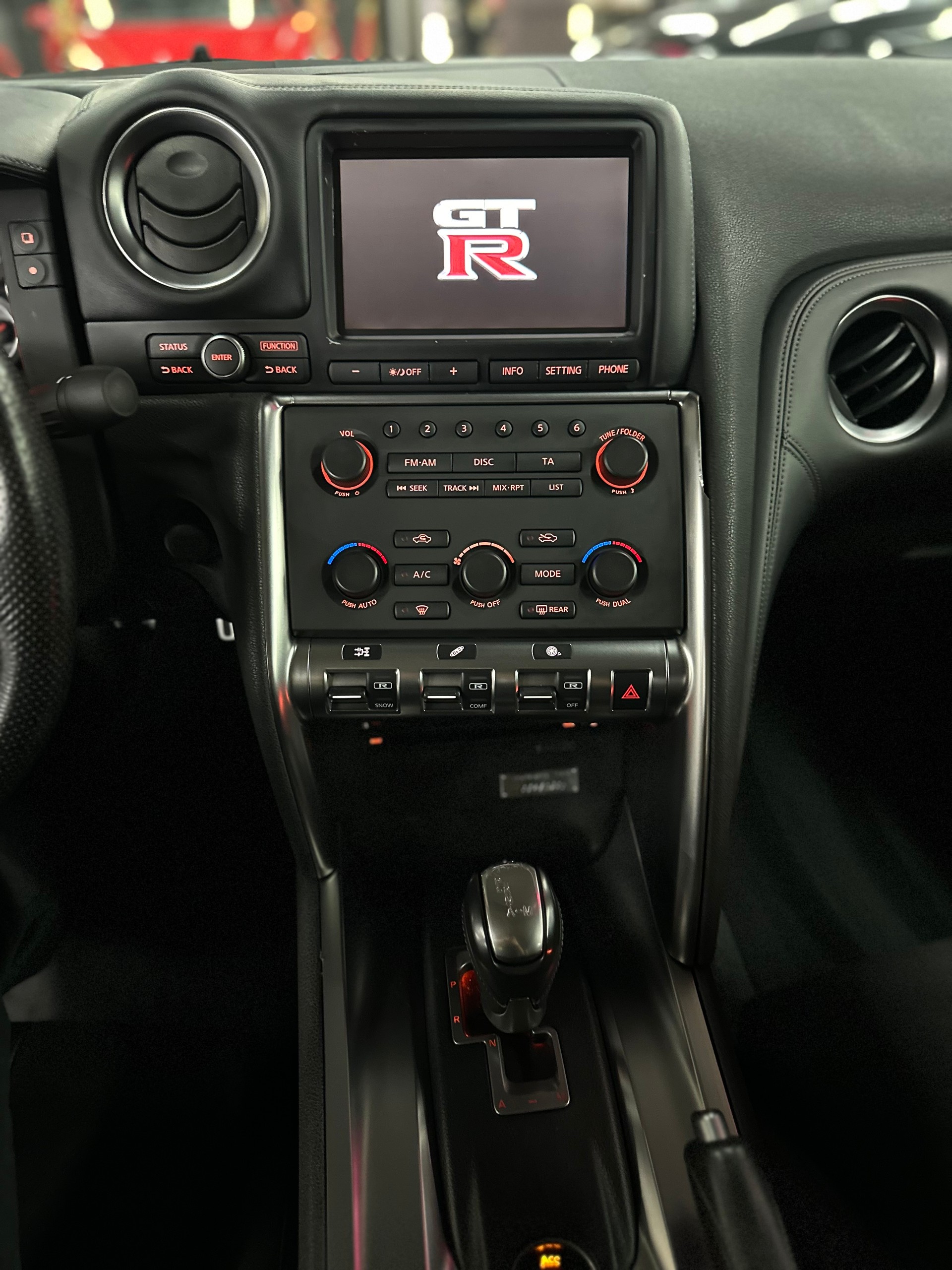 NISSAN GT-R 3.8 V6 Biturbo-image-13
