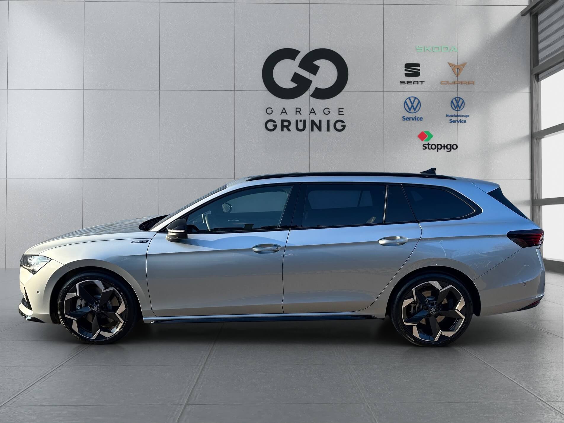 SKODA Superb Combi 2.0 TSI Sportline 4x4 DSG-image-2