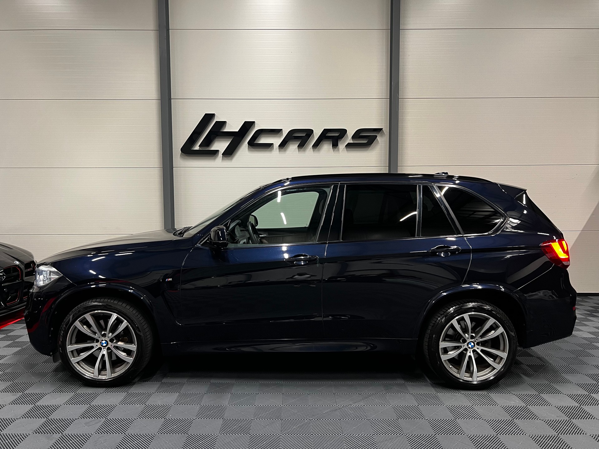 BMW X5 40d xDrive SAG M-Sport-image-1