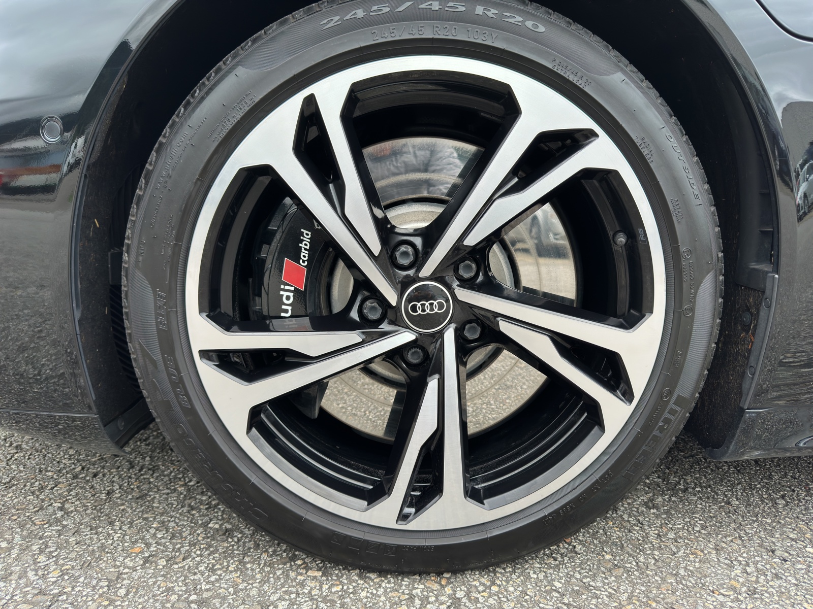 AUDI e-tron GT quattro-image-14