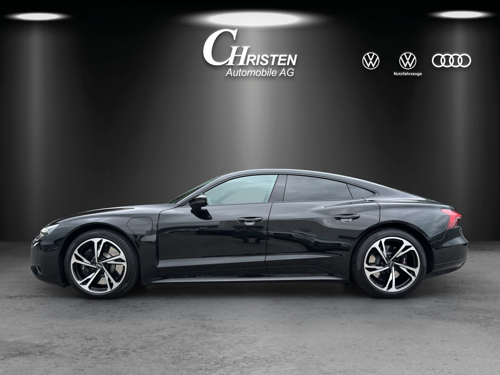 AUDI e-tron GT quattro-image-2