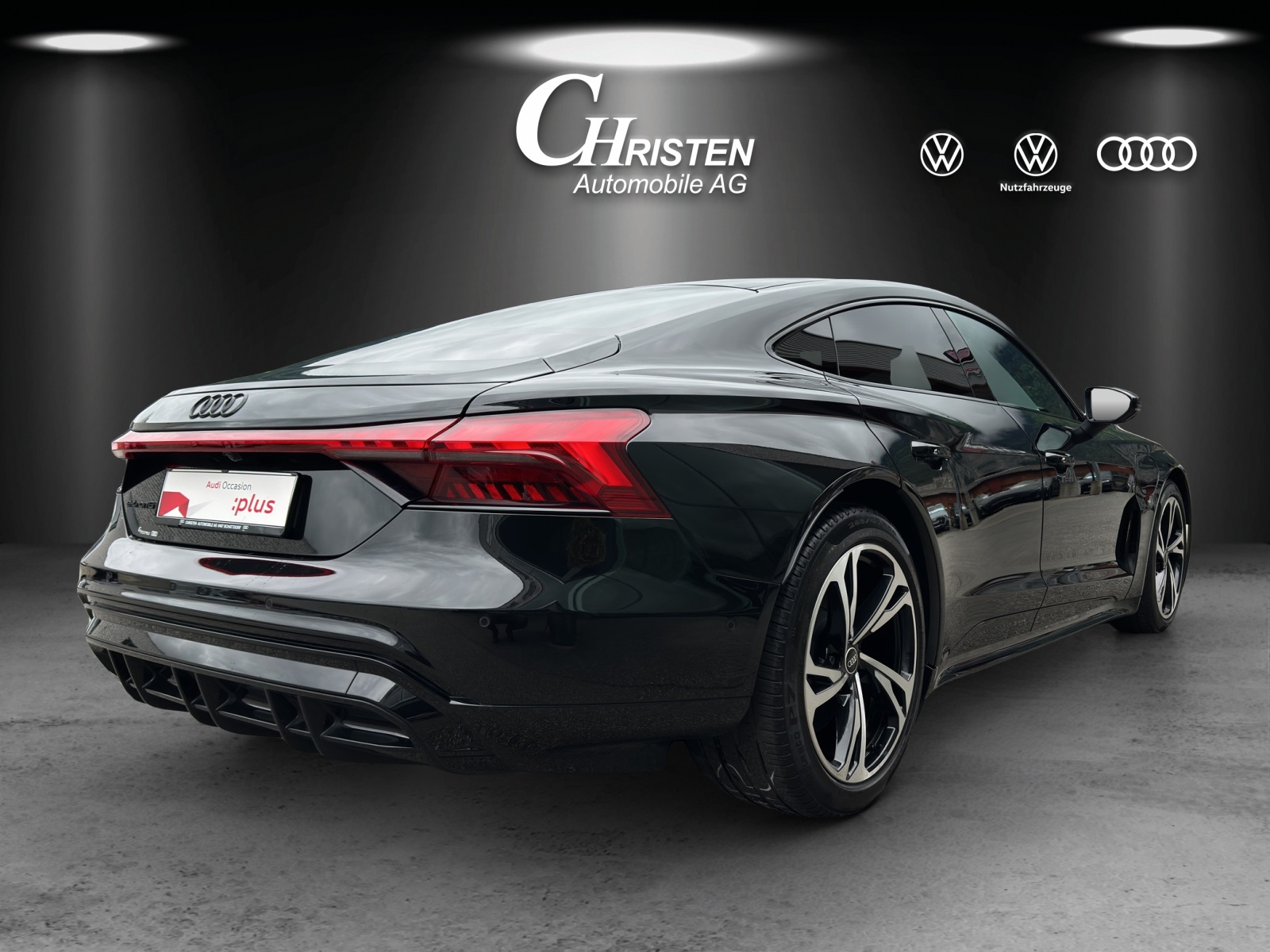 AUDI e-tron GT quattro-image-6