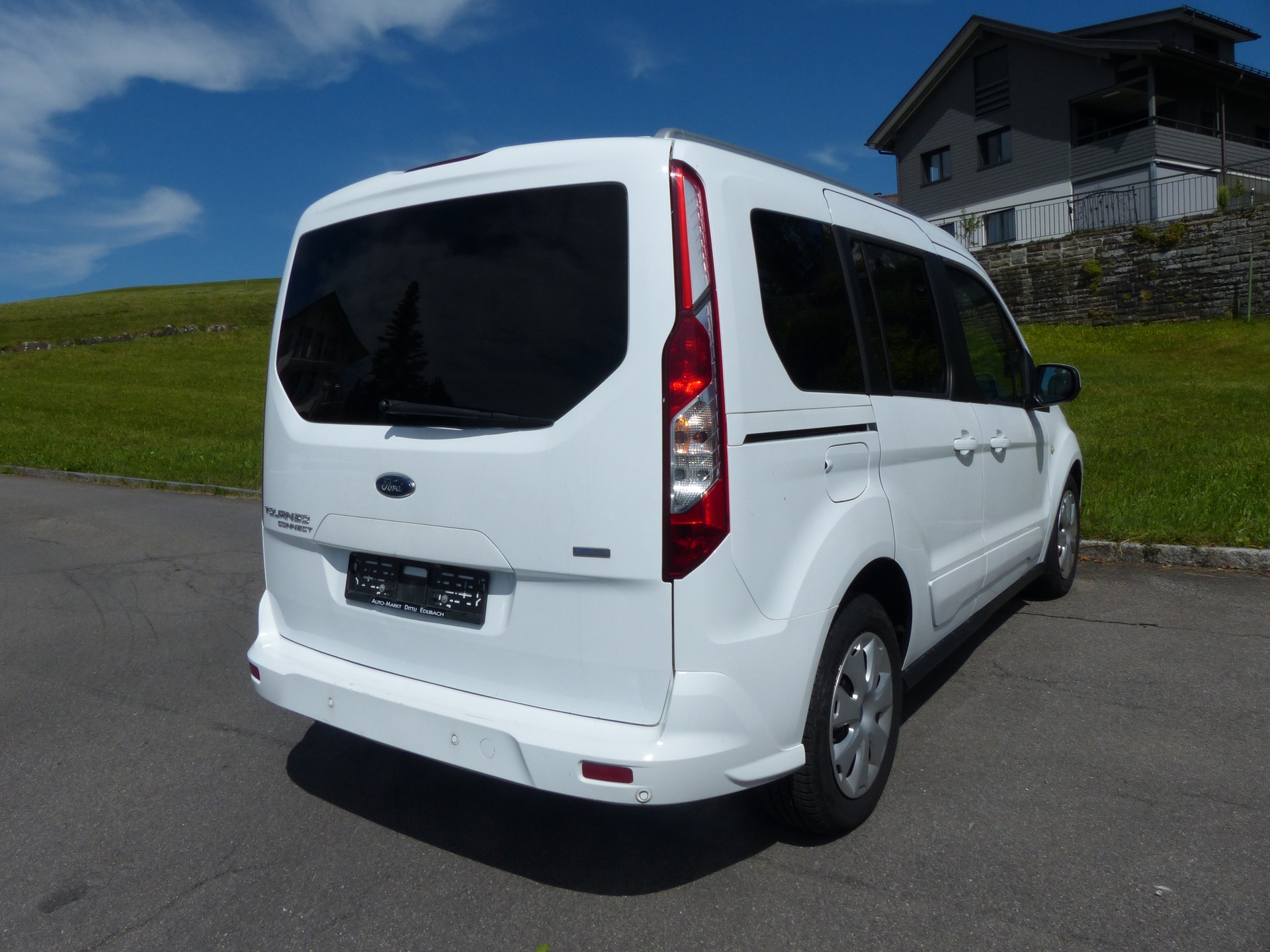 FORD Tourneo Connect 1.5 EcoBlue Trend Automat-image-9