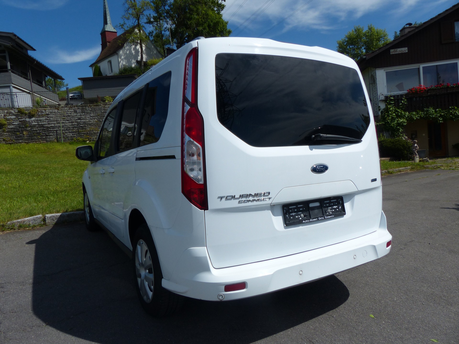 FORD Tourneo Connect 1.5 EcoBlue Trend Automat-image-11