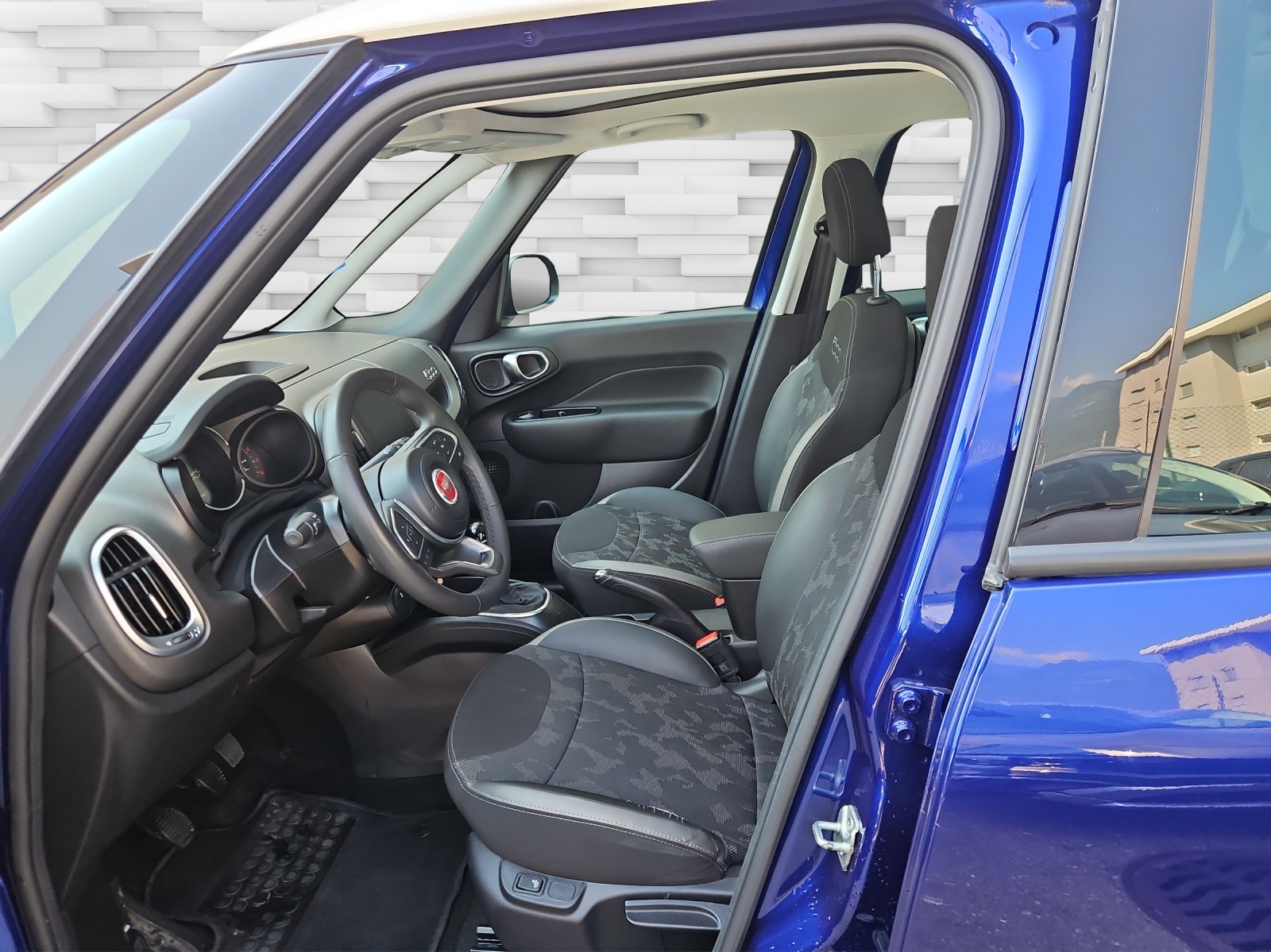 FIAT 500L Wagon 1.4 Cross-image-8