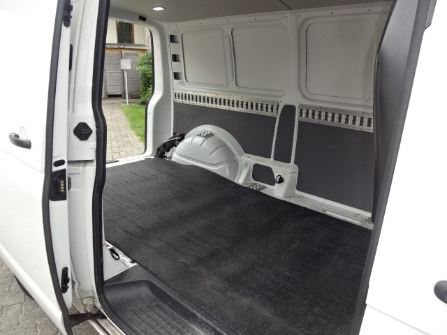 VW T6.1 2.0 TDI Entry-image-12