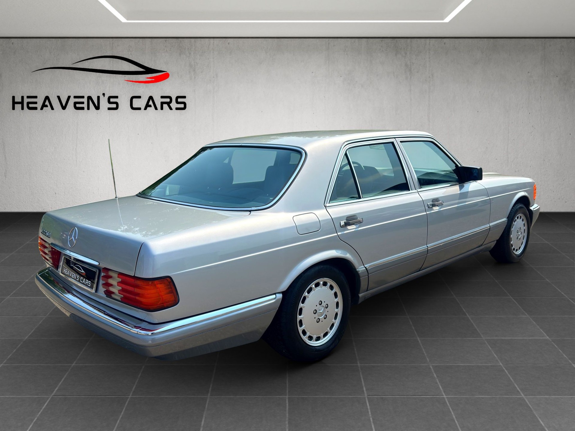 MERCEDES-BENZ 300 SE-image-2