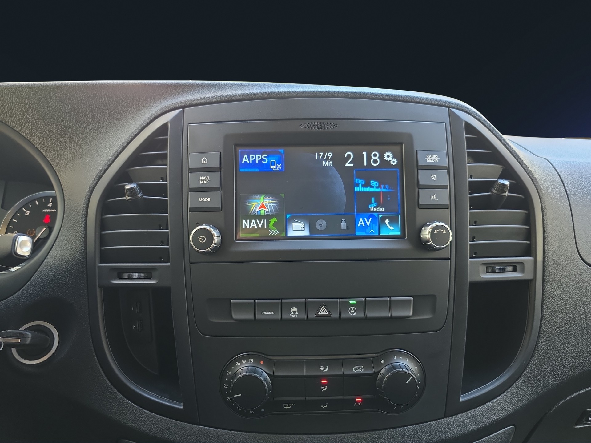 MERCEDES-BENZ Vito 116 BlueTEC L 7G-Tronic Euro 6-image-11