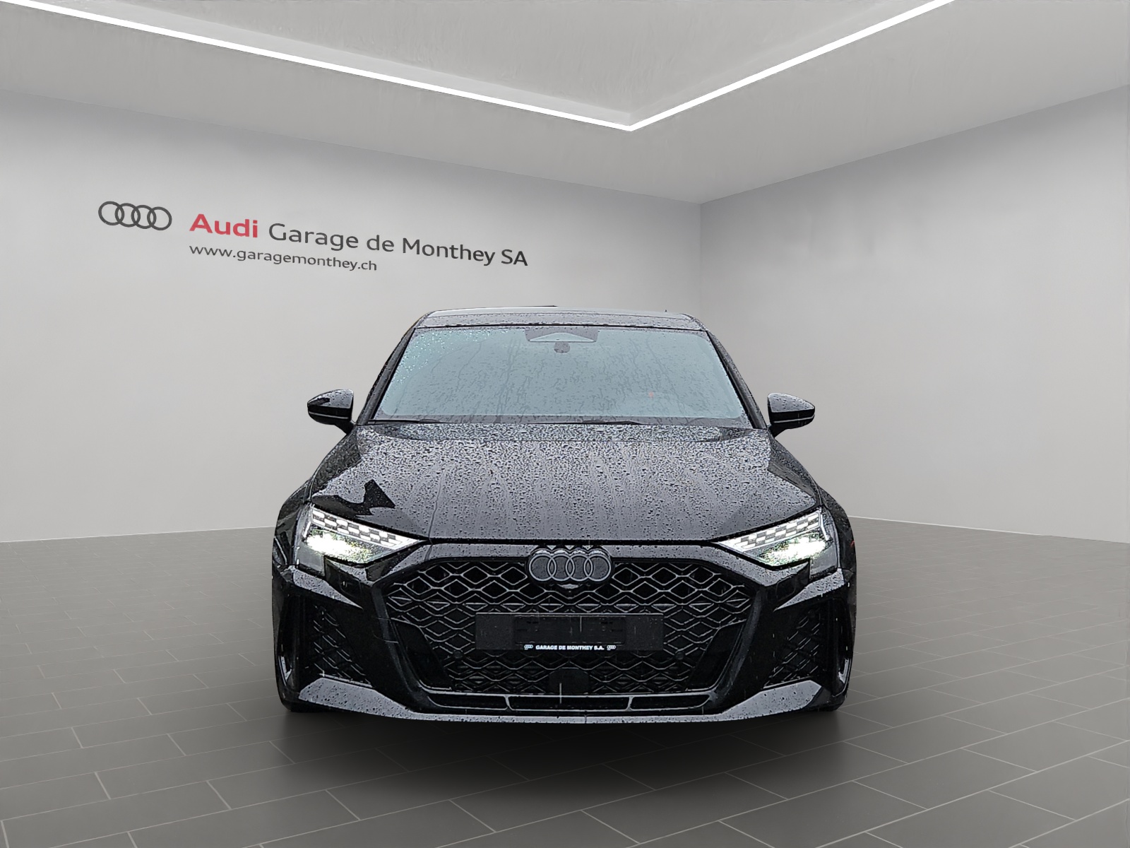 AUDI RS3 Sportback 2.5 TSI quattro S-tronic-image-1