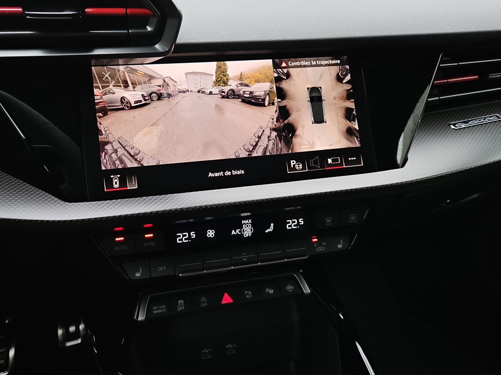AUDI RS3 Sportback 2.5 TSI quattro S-tronic-image-12