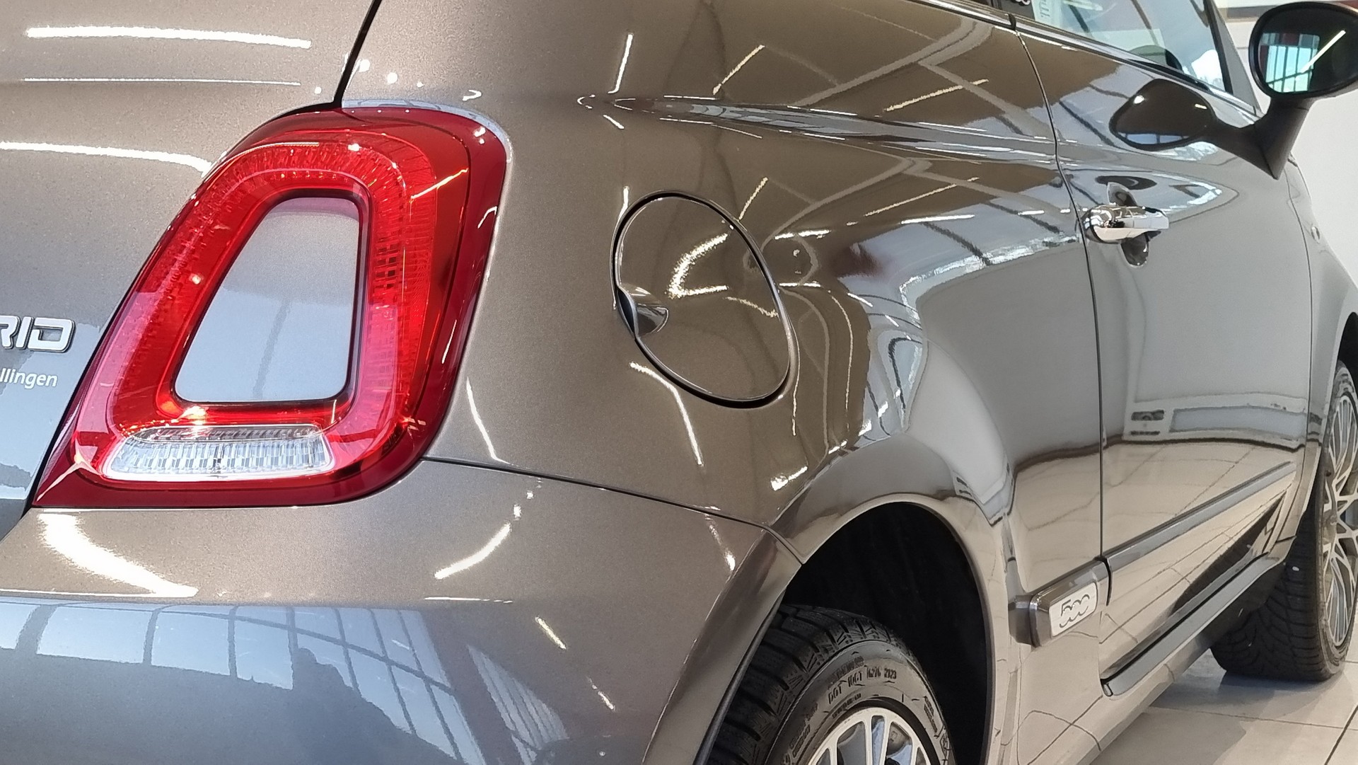FIAT 500 C 1.0 Hybrid Dolcevita-image-8