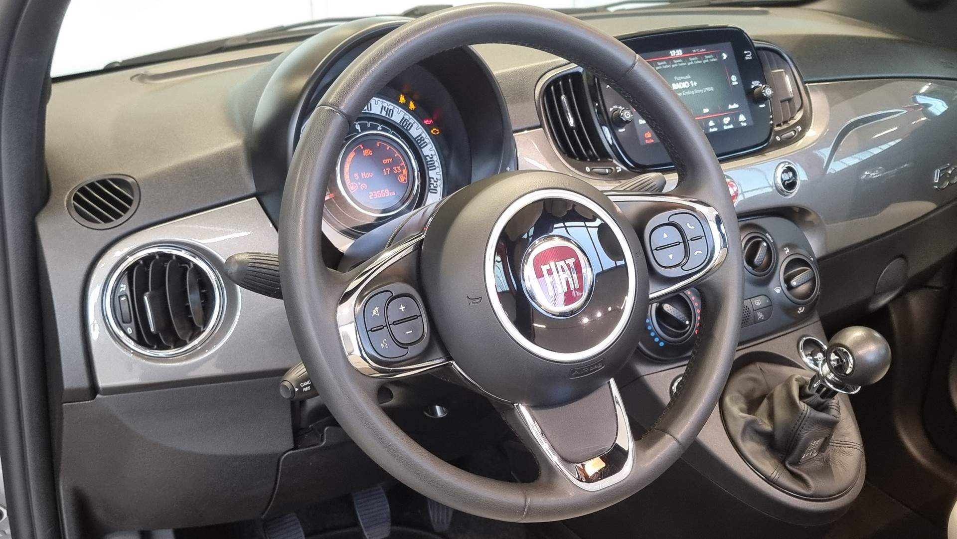FIAT 500 C 1.0 Hybrid Dolcevita-image-15
