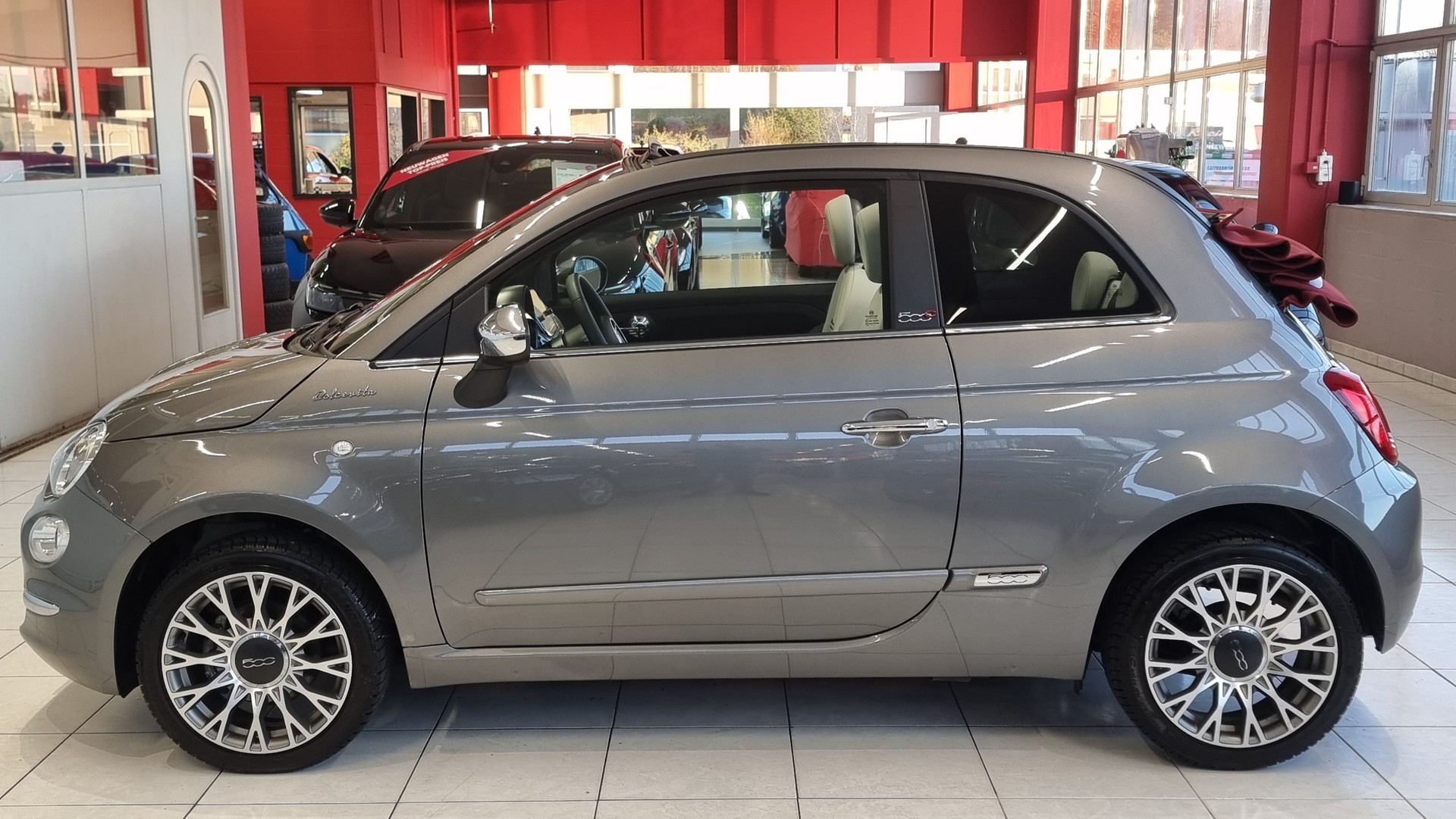 FIAT 500 C 1.0 Hybrid Dolcevita-image-2