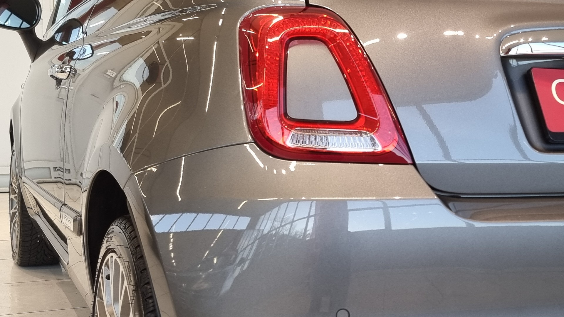 FIAT 500 C 1.0 Hybrid Dolcevita-image-6