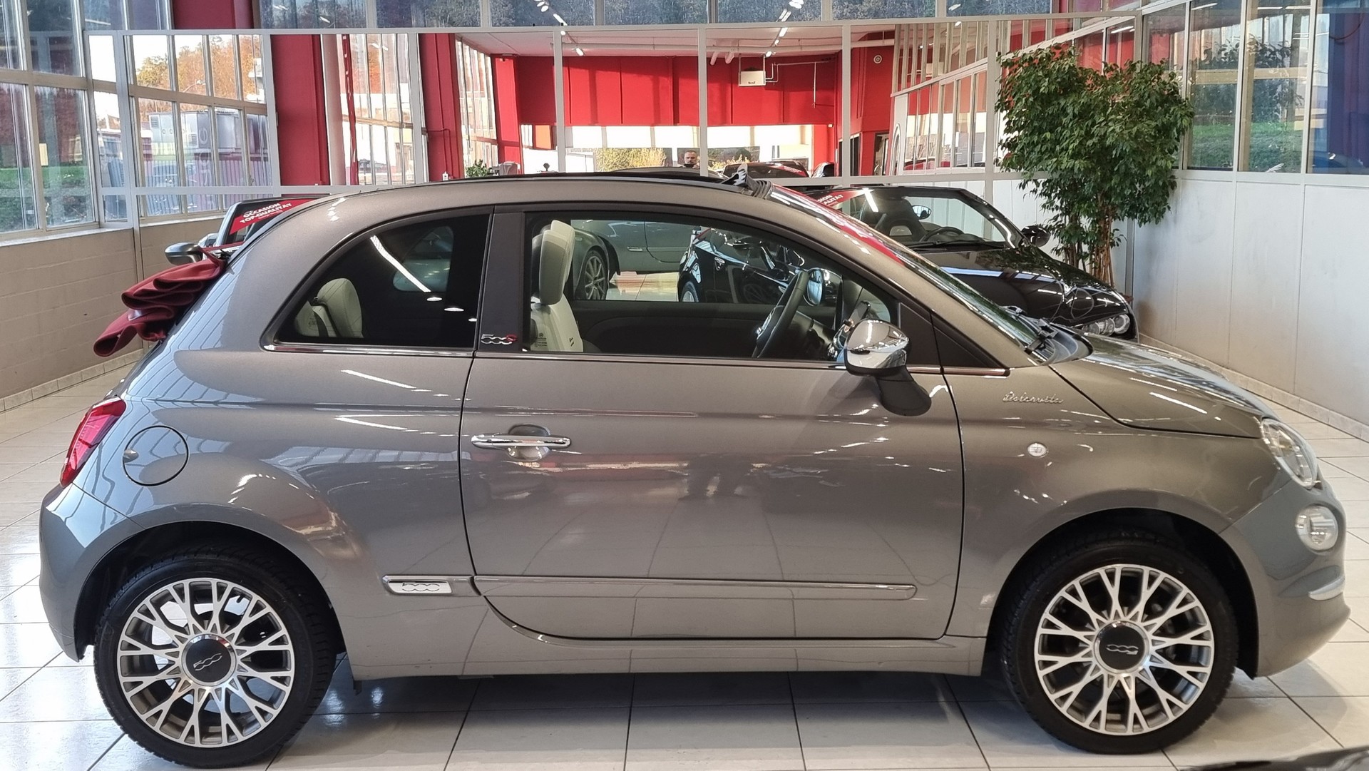 FIAT 500 C 1.0 Hybrid Dolcevita-image-11
