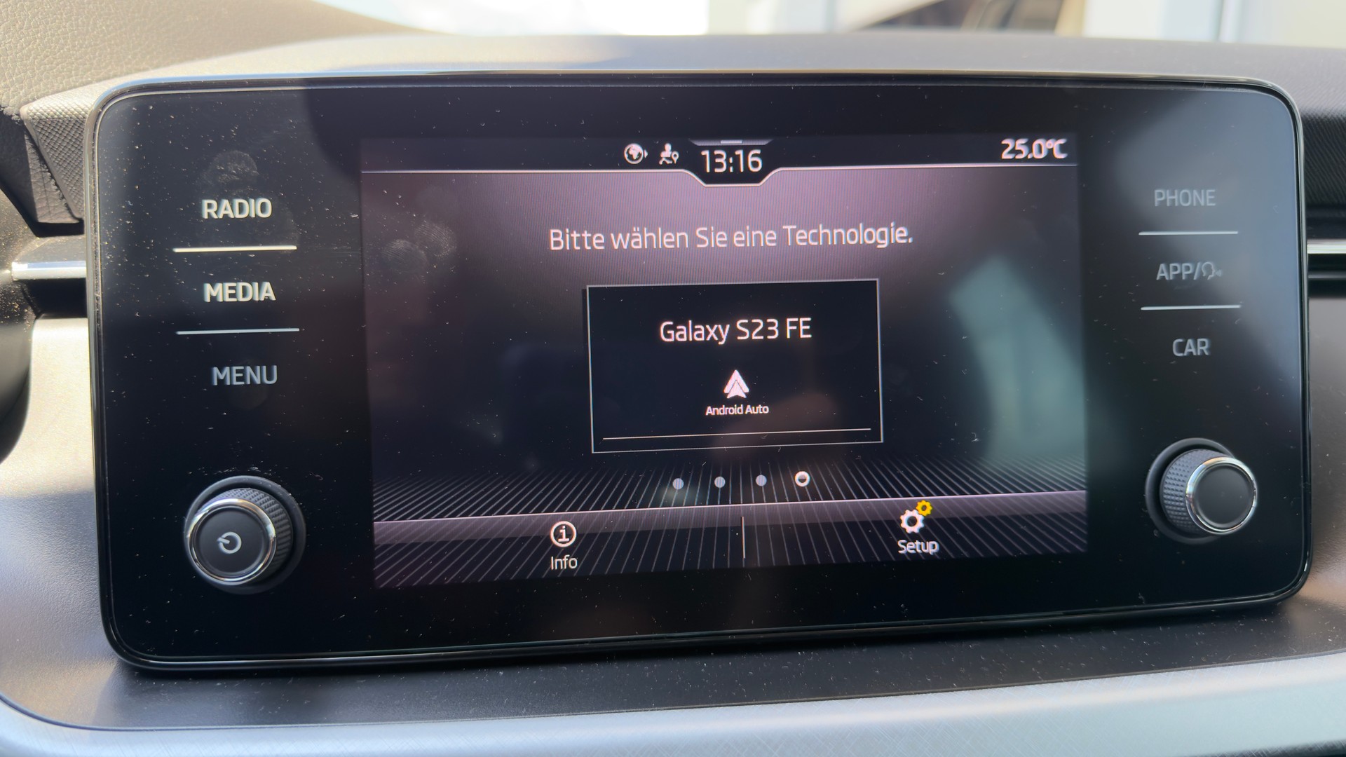 SKODA Scala 1.0 TSI 110 Tour DSG-image-14