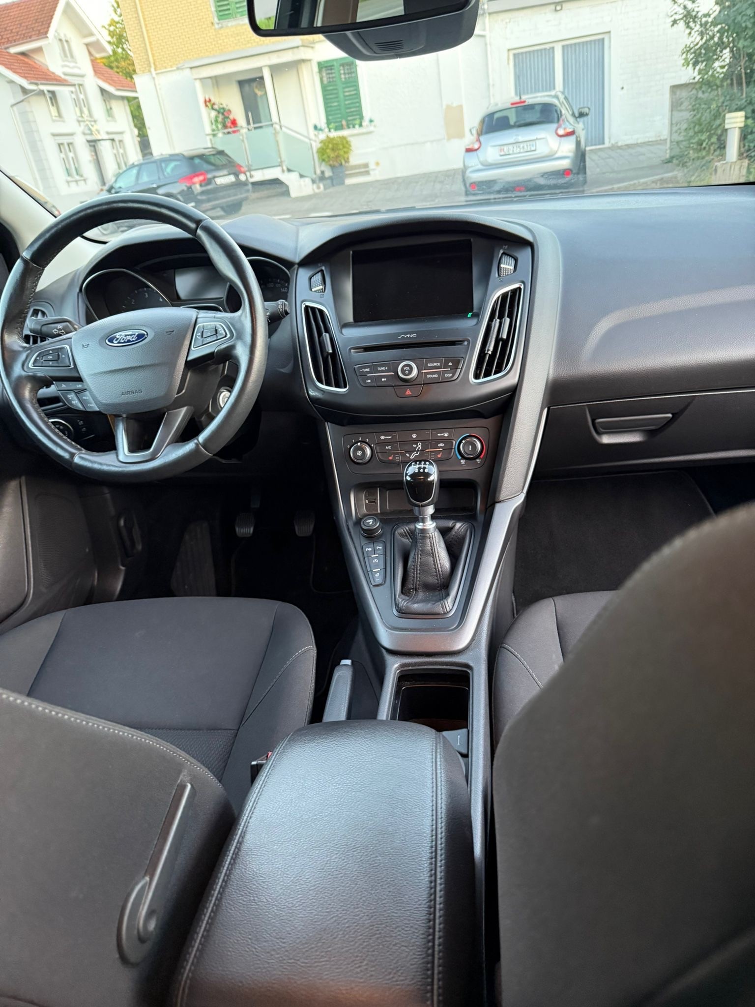 FORD Focus 1.5 TDCi Titanium-image-4