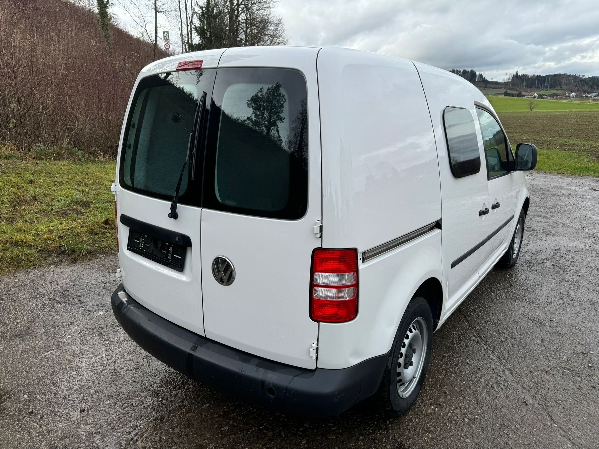 VW Caddy Saranda Beach-image-14