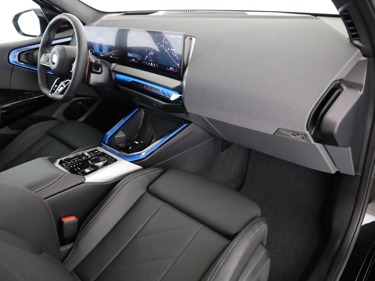 BMW X3 M50i-image-9